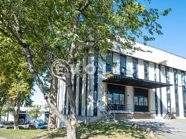 Locaux d'activité - A LOUER - 507 m² non divisibles