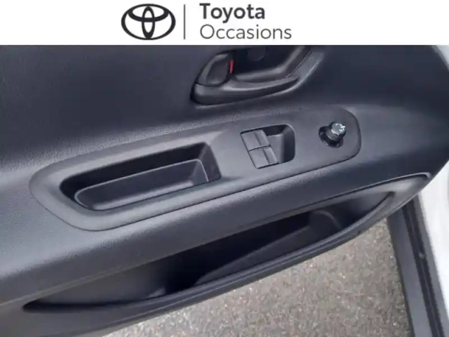 Toyota Aygo X 1.0 vvt-i 72ch active business my23 — photo 12