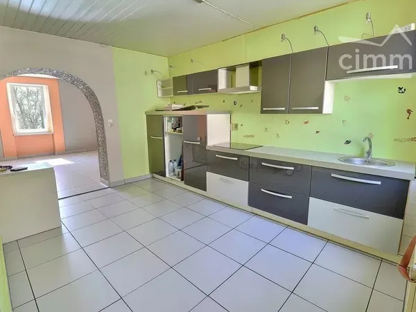 Maison mitoyenne de 105.6 m² – 3 chambres – Jardin à PETITE ROSSELLE
