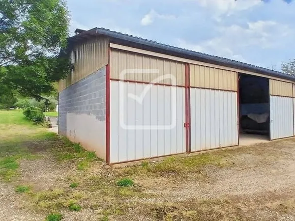 Local commercial 270 m²