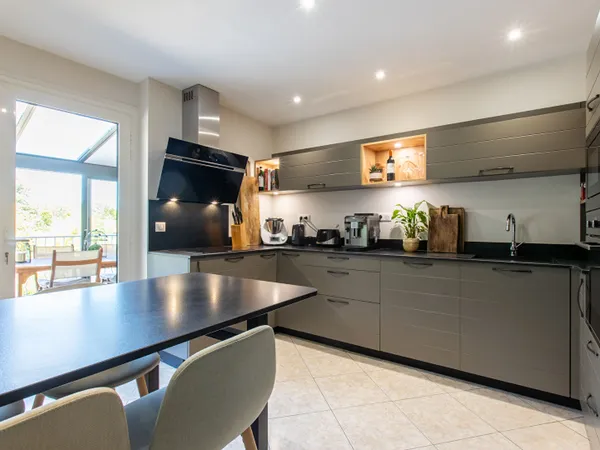 Maison 11 pièces 208 m²