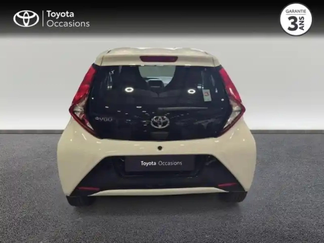 Toyota Aygo 1.0 vvt-i 72ch x-play x-shift 5p — photo 5