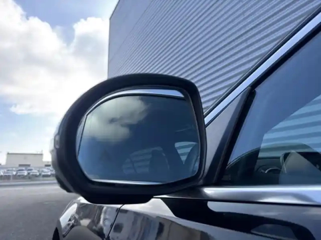 Mercedes Classe C 300 e hybrid eq berli — photo 10