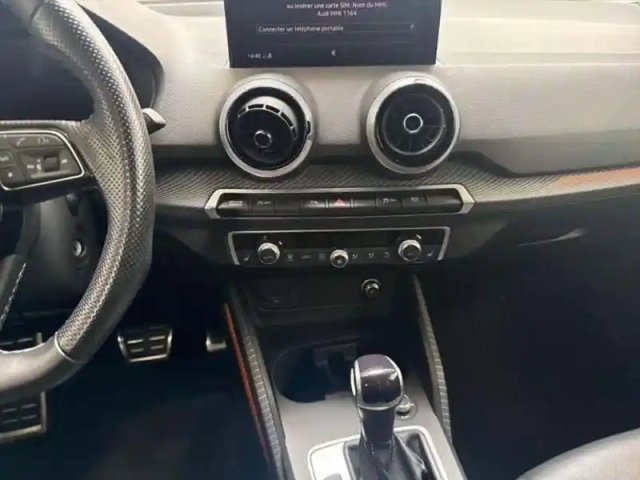 Audi Q2 35 tfsi 150 s tronic 7 s line plus — photo 10