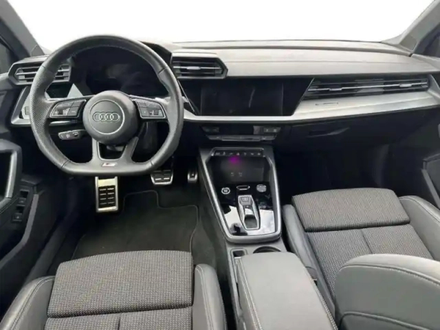 Audi A3 tfsi e hybride rechargeable 204 s tronic 6 s line — photo 8
