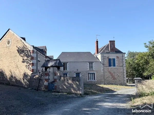 Maison 12 pièces 250 m²