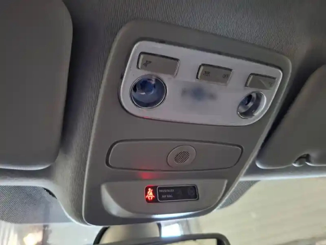 Renault Captur dci 90 energy eco² — photo 85