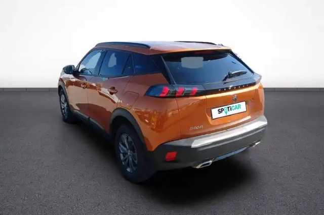 Peugeot 2008 puretech 130 s&amp;s eat8 — photo 4