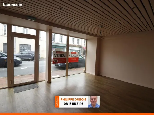 Local bureaux 110 m²