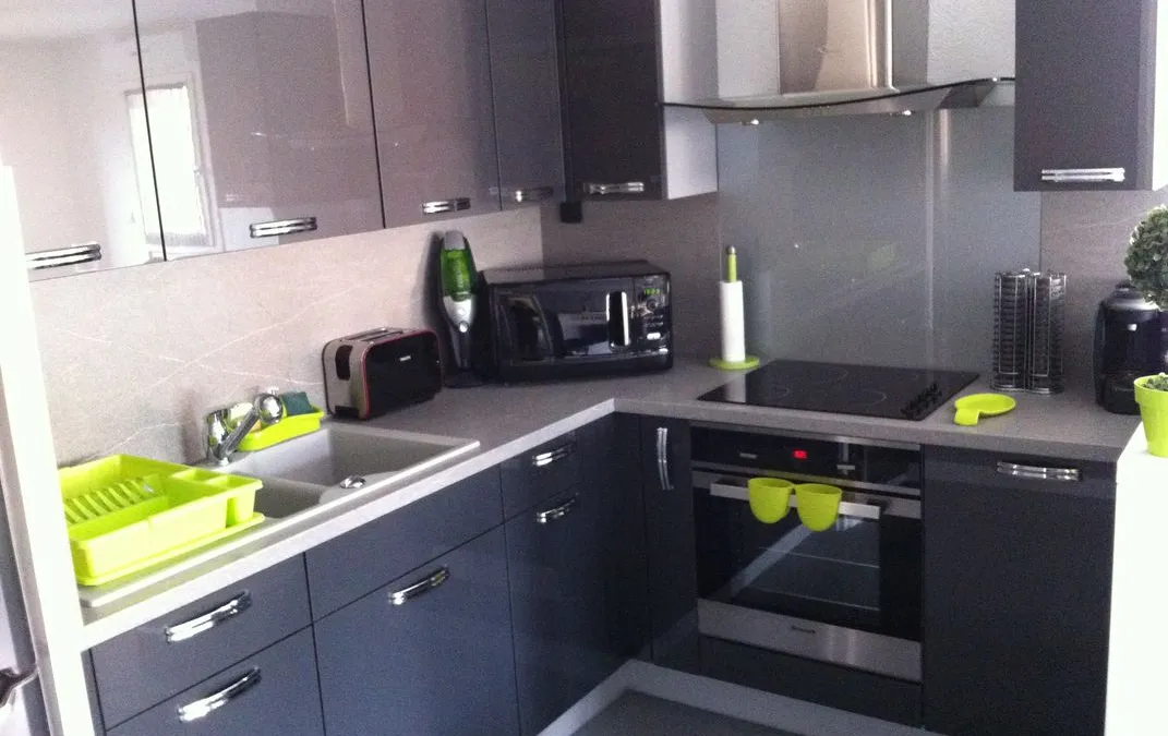 Photo 1