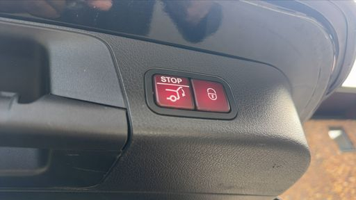 Mercedes Classe GLB 200 d 2.0 d 16V 8G-TRONIC 150 cv - AMG Line – 2021 – 93879 km – Diesel – Boîte Automatique — photo 23
