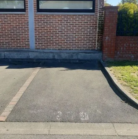 Place de parking sécurisée avec bip - Tourcoing (600m Tram Ma Campagne)
