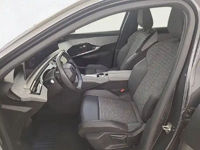Peugeot 3008 electrique 210 ch 73 kwh — photo 44