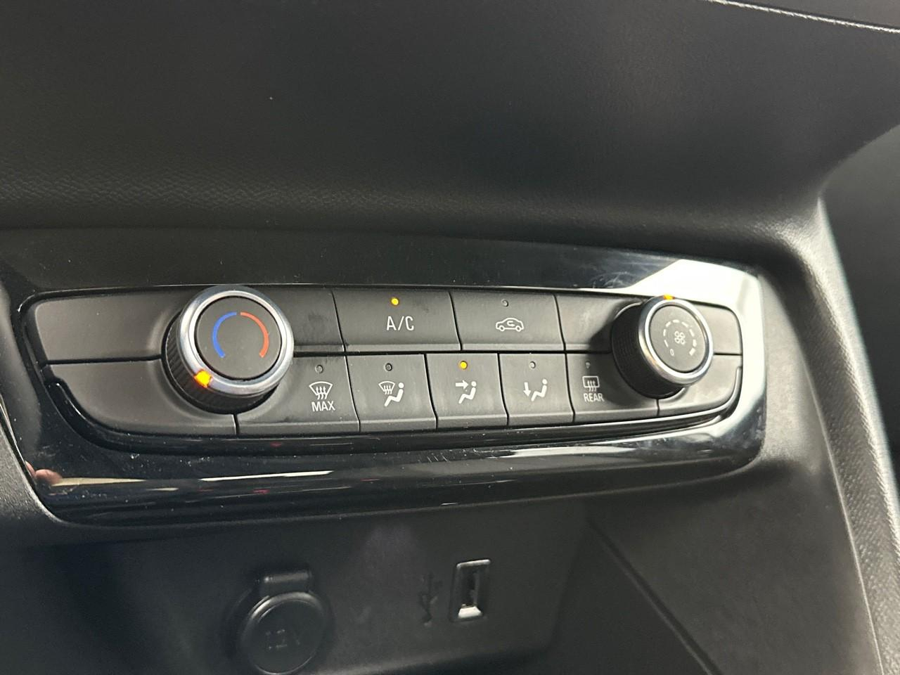 Opel Corsa 1.2 turbo 100 ch bva8 elegance business — photo 26