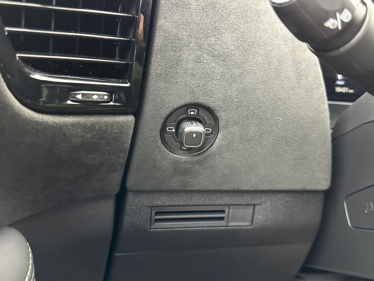 Ds Ds 4 puretech 130 eat8 performance line+ — photo 17