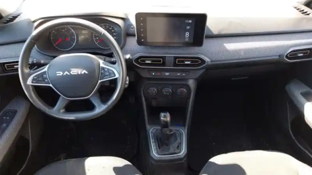 Dacia Sandero tce 90 cvt gsr2 — photo 9