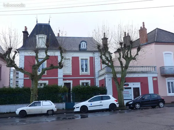 Maison 7 pièces 196 m²