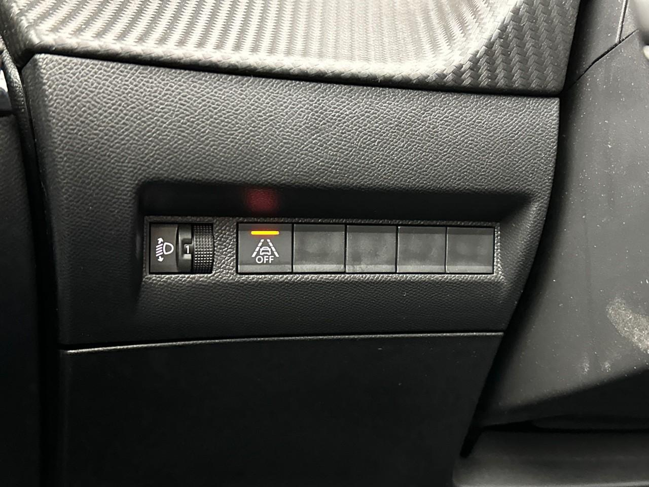 Peugeot 208 puretech 100 s&s bvm6 style — photo 16