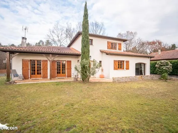 Maison 5 pièces 143 m²