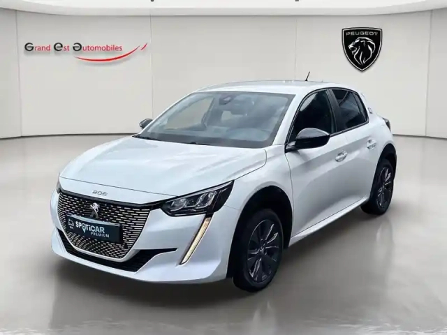 Peugeot 208 e- 136ch style