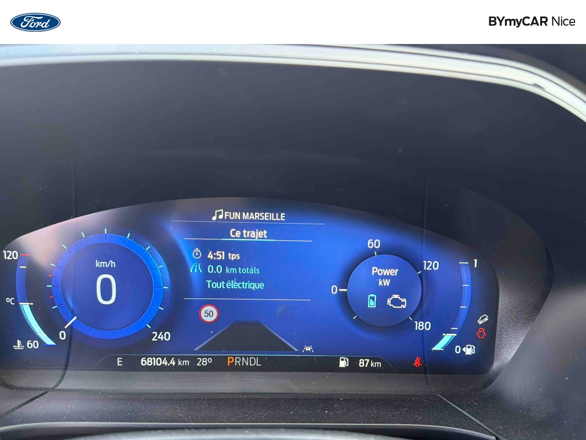 Ford Kuga 2.5 Duratec 190 ch FlexiFuel FHEV E85 Powershift — photo 17