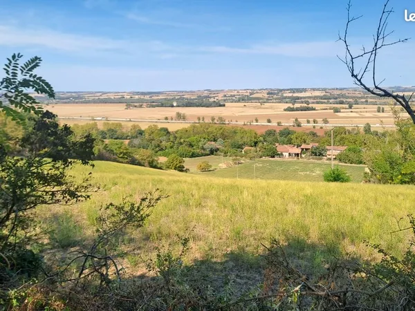 Beau terrain Gardouch