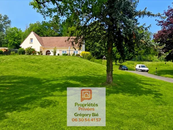 Maison 5 pièce(s) 190 m2