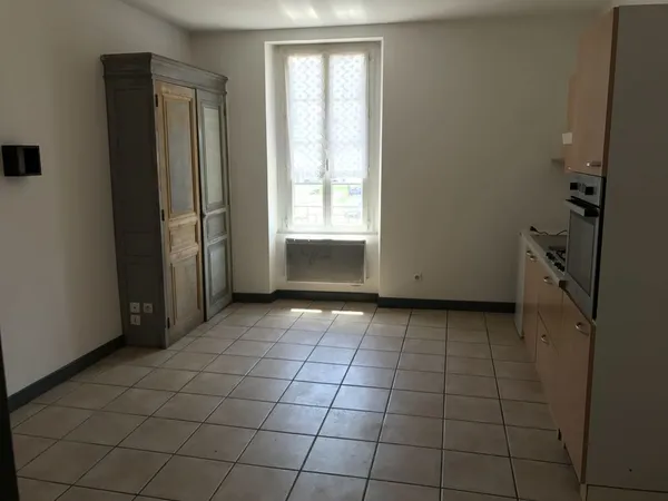 lot de 2 appartements 55m2 +35 m2 + 1 garage