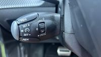 Peugeot 2008 1.2 PureTech 130ch S&S GT EAT8 — photo 17