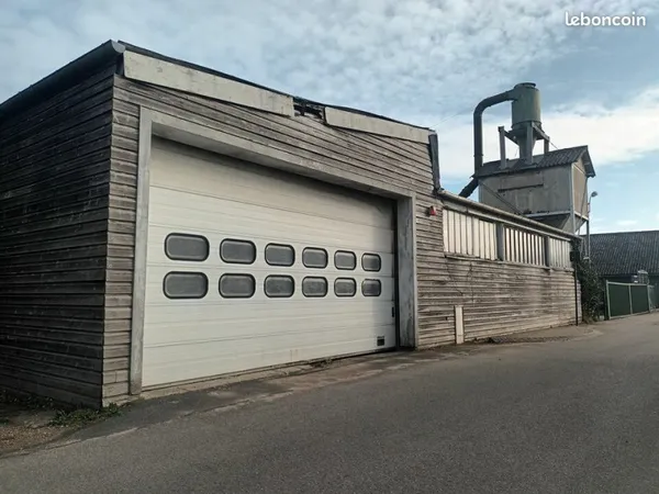 LOCAL D'ACTIVITE 791 m² CRIQUEBEUF-SUR-SEINE