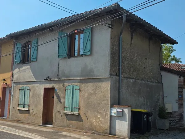 Vente maison de rue à Bérat
