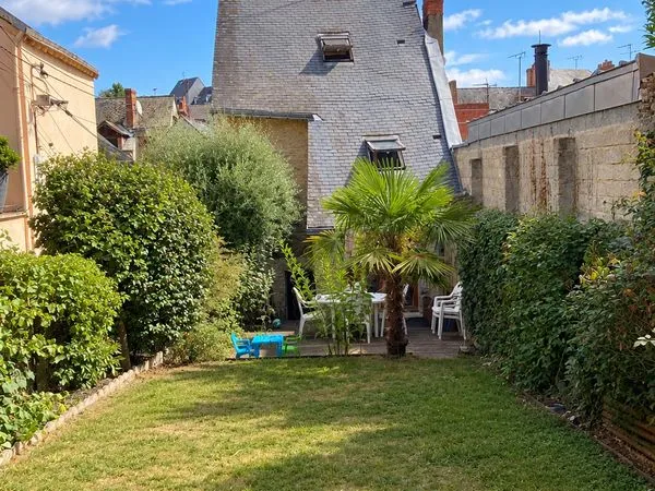 Maison de 88 m² avec jardin - au calme, à 5min à pied du centre de Laval