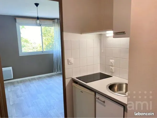 Studio 1 pièce refait à neuf