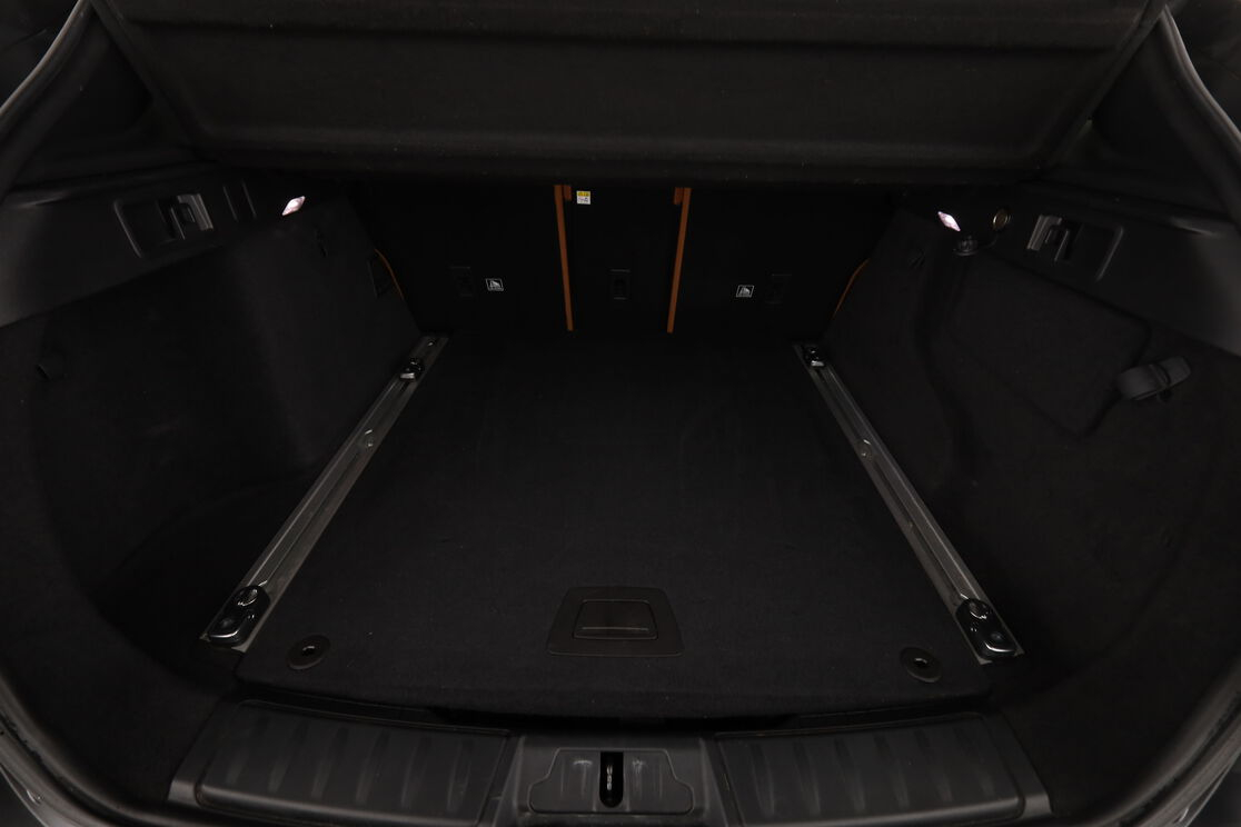Jaguar F-Pace 2.0 d Prestige 4x4 BVA — photo 16