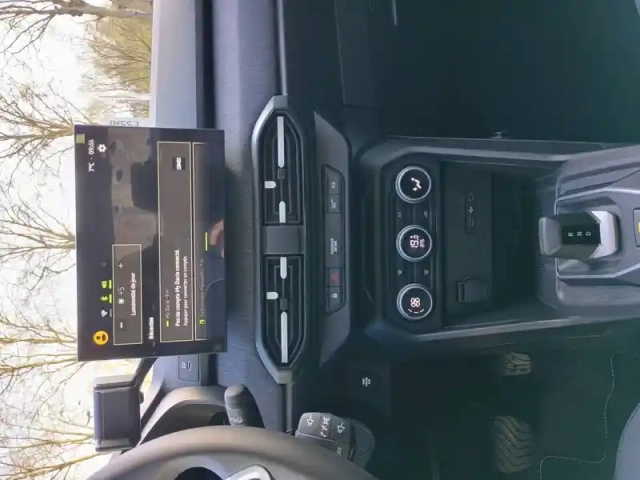 Dacia Sandero eco-g 120 auto — photo 11