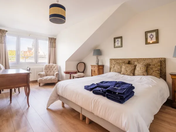 LOUE CHAMBRE MEUBLEE CENTRE VILLE VENDOME