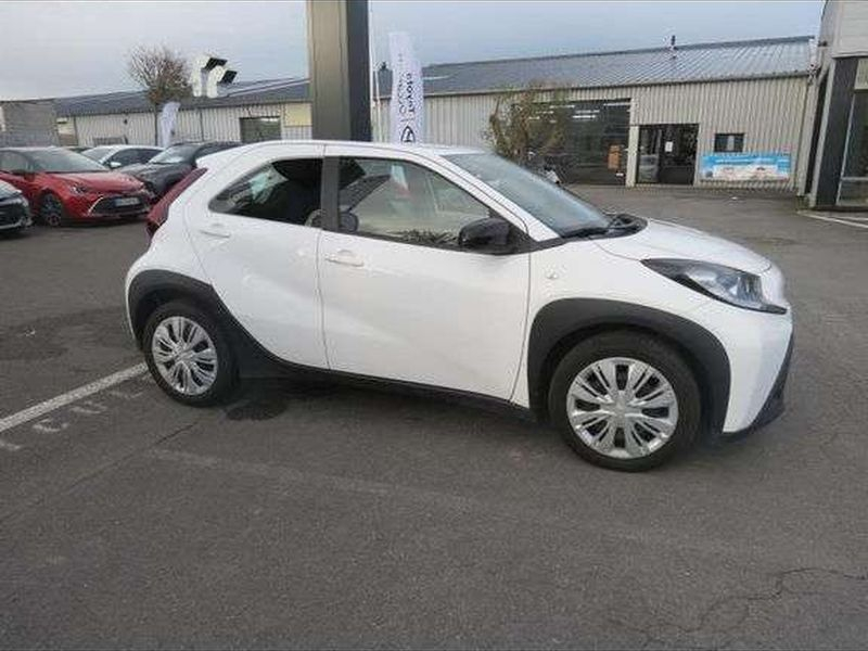 Toyota AYGO Toyota Aygo X 1.0 VVT-i 72ch Dynamic — photo 1