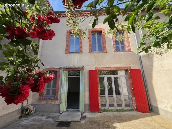 Maison 10 pièces 220 m²