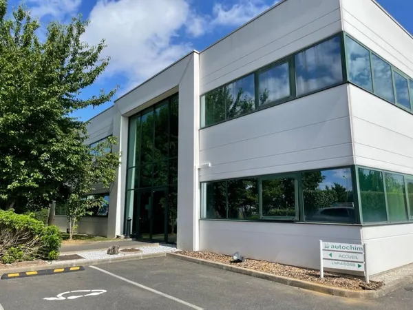 Loue bureau - 1000 m² - 7 pièces - Morangis 91420