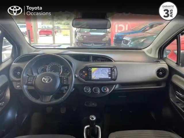Toyota Yaris 70 vvt-i france business 5p — photo 4