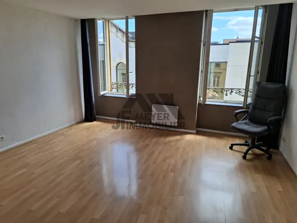 Studio meublé à Louer à Nancy - Vieille Ville
