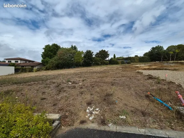 Terrain a Vendre Villeneuve les bouloc