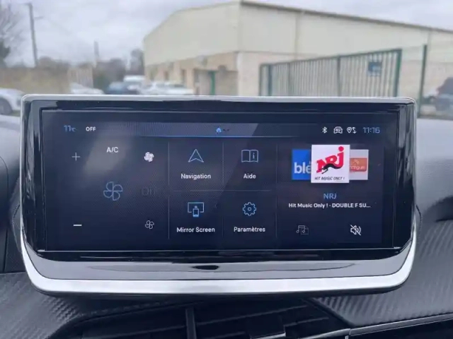 Peugeot 208 puretech 100 s&amp;s bvm6 — photo 37