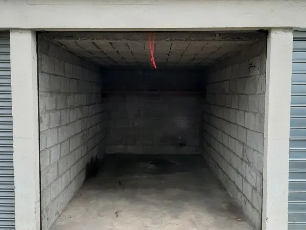 Loue box / garage fermé
