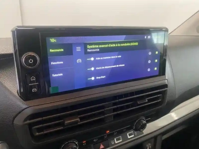 Peugeot Expert fg m 2.2 diesel 150ch pack premium connect — photo 13