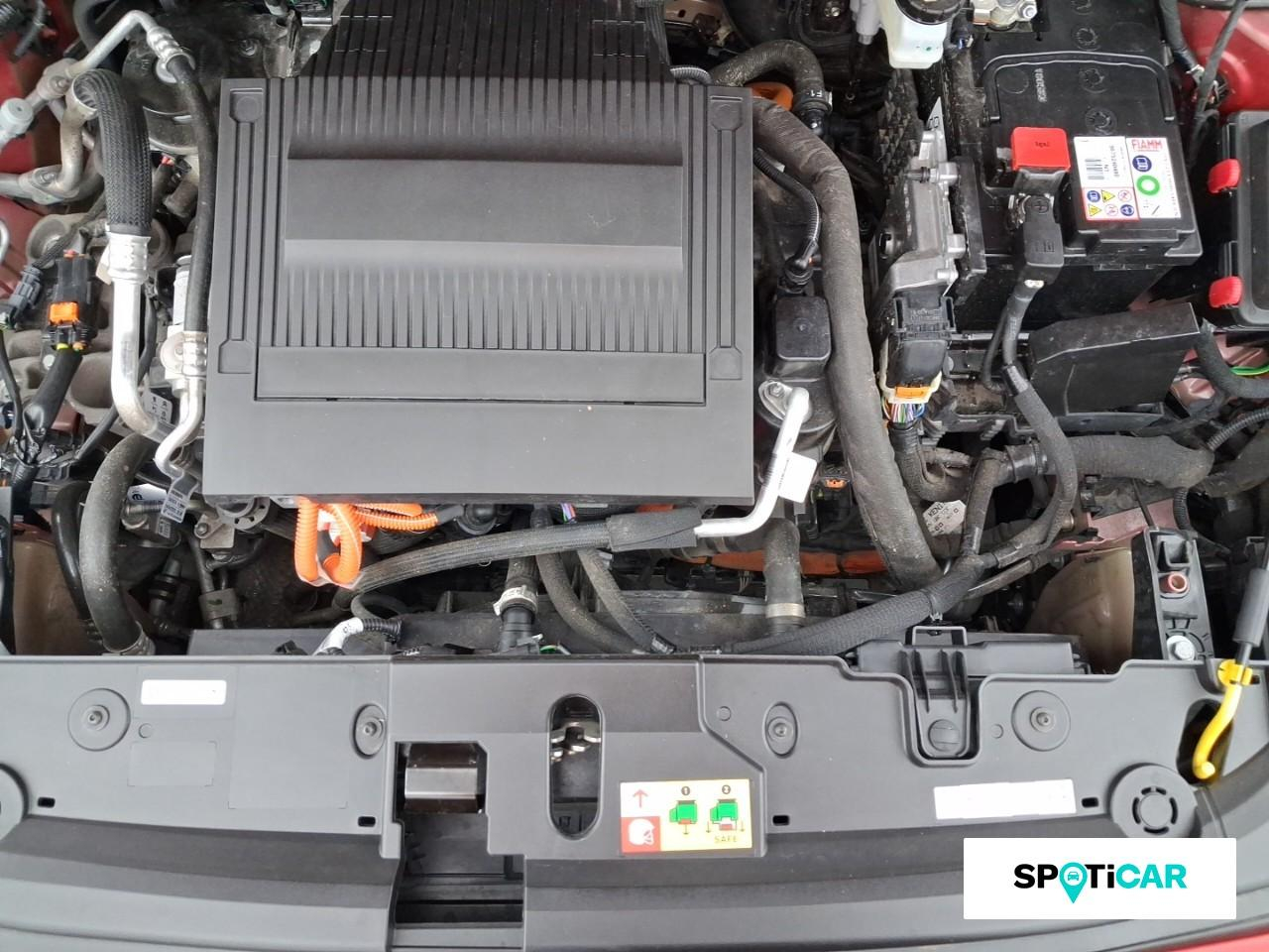 Peugeot 208 1.2 puretech 100ch s&s allure — photo 20
