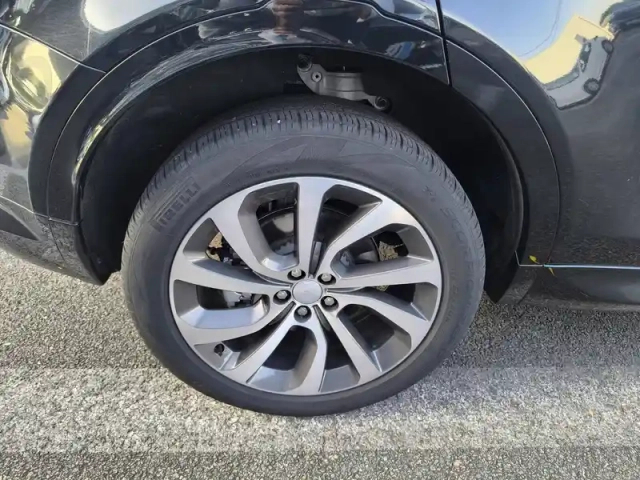 Land Rover Discovery Sport mark vii p300e phev awd bva — photo 5