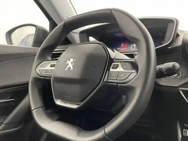 Peugeot 2008 puretech 130 s&amp;s eat8 — photo 29