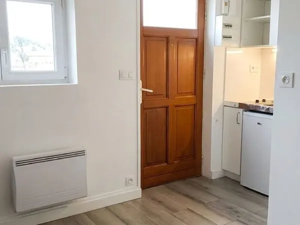 Studio 1 pièce 12 m²