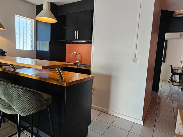 Moufia - Ste Clotilde appartement 44m2 + 40 m 2 jardin 2 pièces proche université/clinique